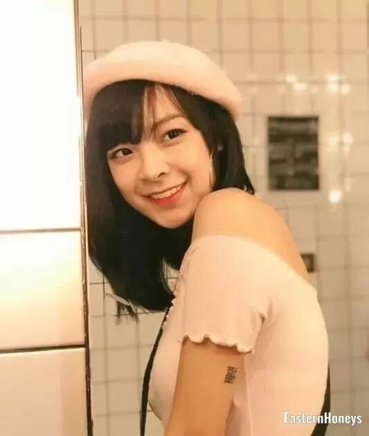 Kanya, 23